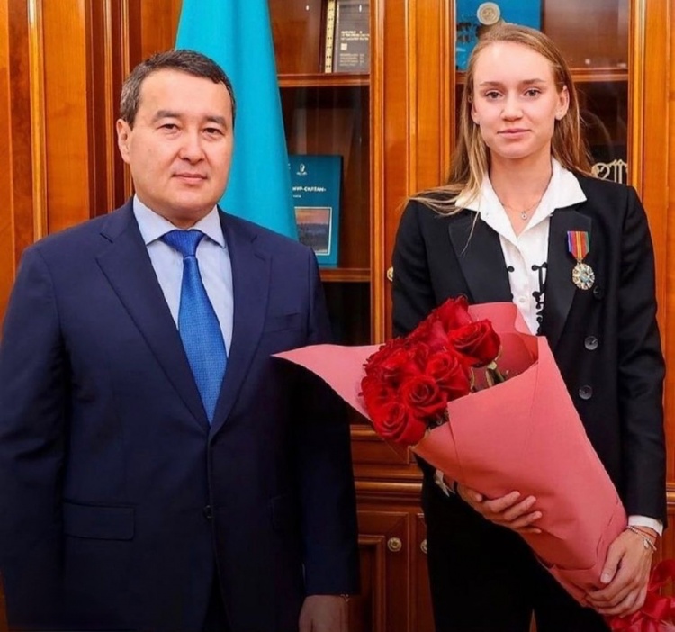 1世界级副 1世界级副