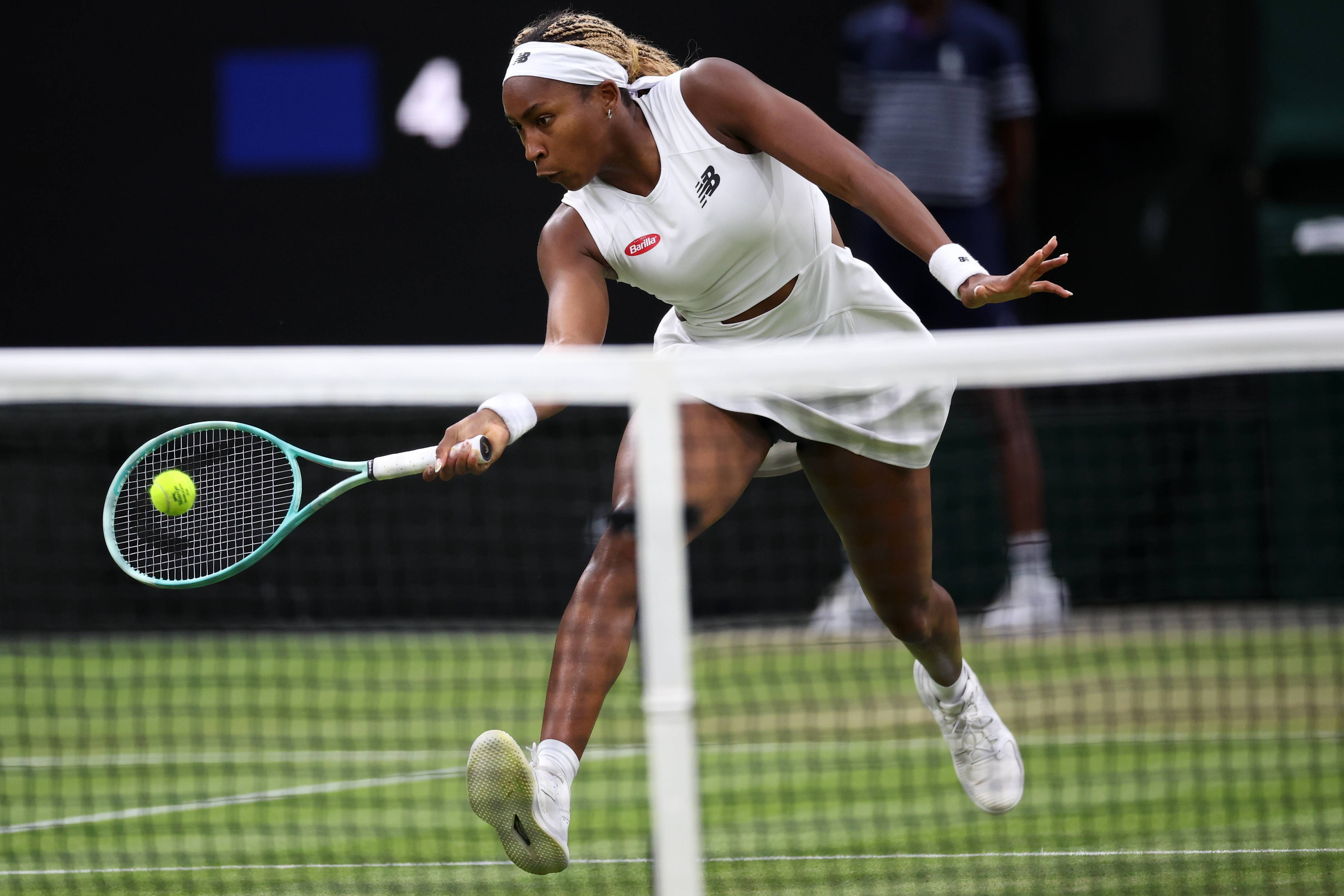 唾手可得的 唾手可得的