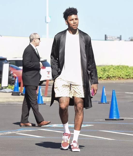 接受第三方 接受第三方